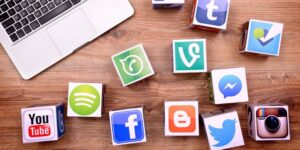أهمية منصات التواصل الاجتماعي